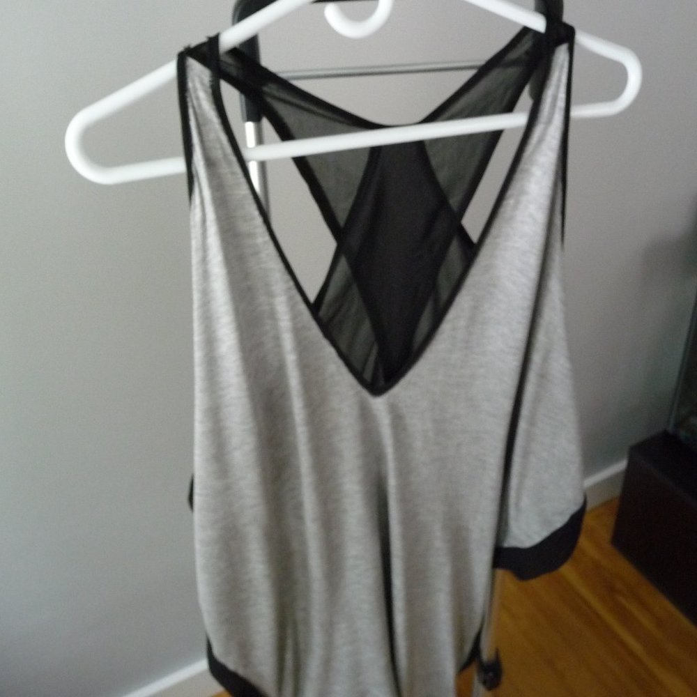 ITALIAN VISCOSE RAYON BLOUSE SIZE L